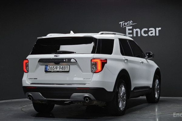 2022 Ford Explorer с пробегом 54 462 км