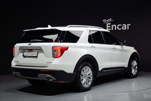 2022 Ford Explorer с пробегом 17 164 км