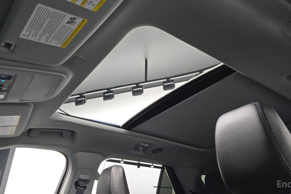 2022 Ford Explorer с пробегом 27 607 км