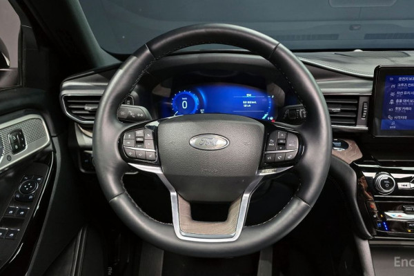 2023 Ford Explorer с пробегом 47 256 км