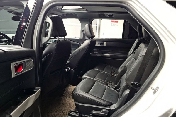 2022 Ford Explorer с пробегом 17 164 км