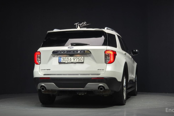 2022 Ford Explorer с пробегом 67 521 км