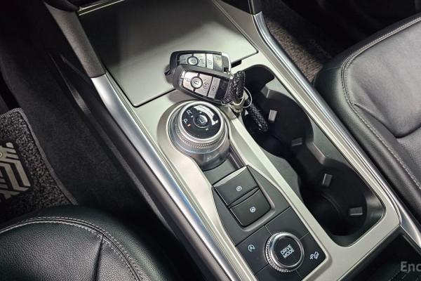 2023 Ford Explorer с пробегом 16 261 км