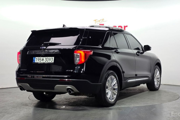 2022 Ford Explorer с пробегом 130 405 км
