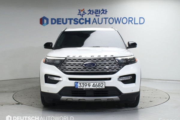 2022 Ford Explorer с пробегом 26 700 км