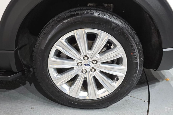 2023 Ford Explorer с пробегом 30 216 км