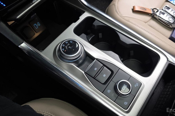 2023 Ford Explorer с пробегом 30 216 км