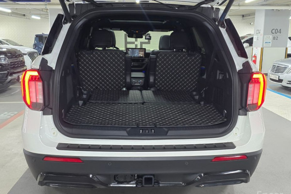 2024 Ford Explorer с пробегом 15 788 км