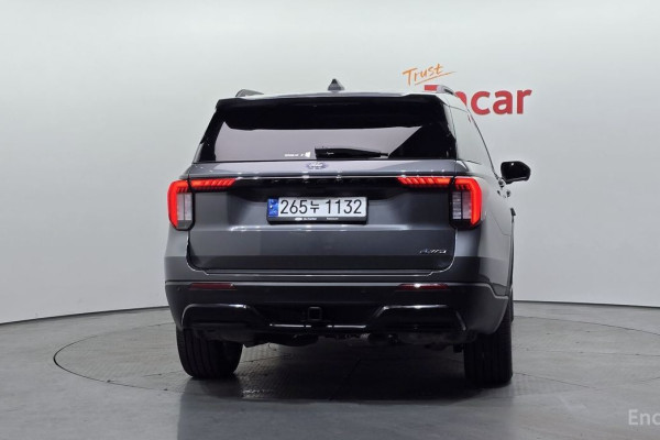 2024 Ford Explorer с пробегом 8 885 км