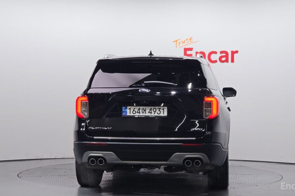 2022 Ford Explorer с пробегом 27 992 км