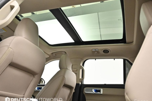 2022 Ford Explorer с пробегом 26 700 км