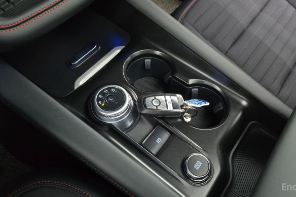 2024 Ford Explorer с пробегом 8 885 км