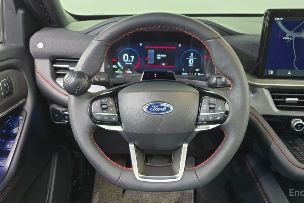 2024 Ford Explorer с пробегом 8 885 км