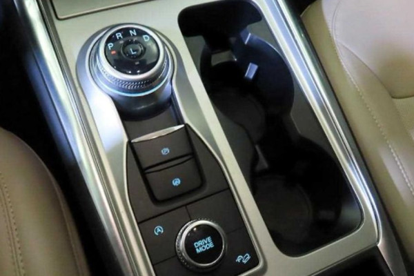 2023 Ford Explorer с пробегом 14 500 км