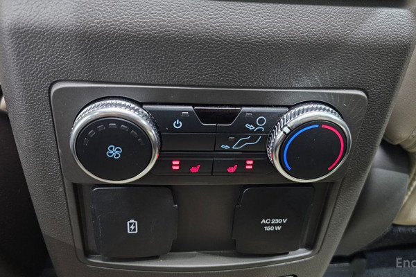 2022 Ford Explorer с пробегом 27 992 км