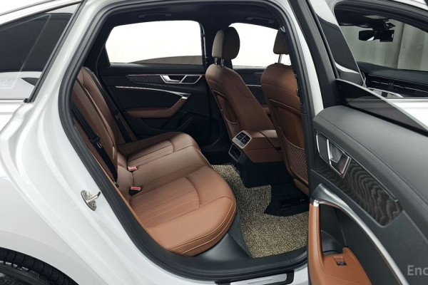 2021 Audi A6 с пробегом 30 722 км