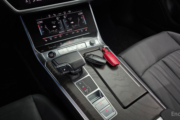 2022 Audi A6 с пробегом 15 063 км