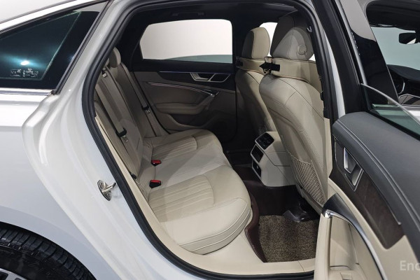 2020 Audi A6 с пробегом 70 887 км