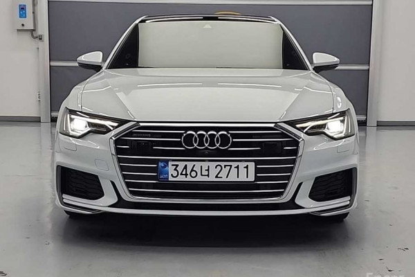 2021 Audi A6 с пробегом 72 637 км