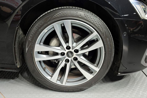 2022 Audi A6 с пробегом 64 005 км