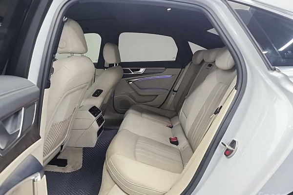 2021 Audi A6 с пробегом 72 637 км