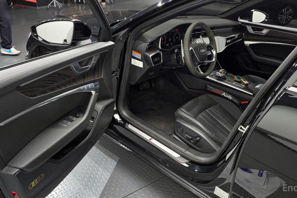 2022 Audi A6 с пробегом 64 005 км