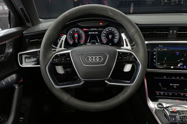 2022 Audi A6 с пробегом 64 005 км