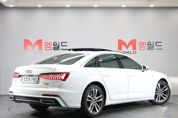 2022 Audi A6 с пробегом 66 635 км