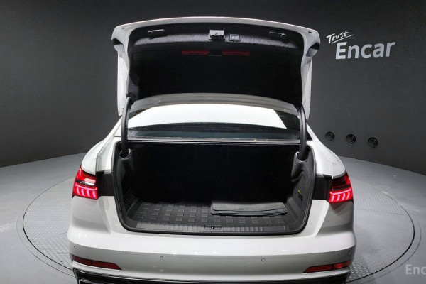 2023 Audi A6 с пробегом 43 547 км