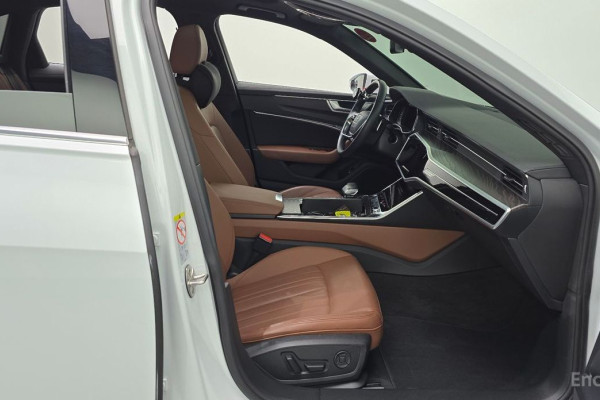 2022 Audi A6 с пробегом 83 276 км