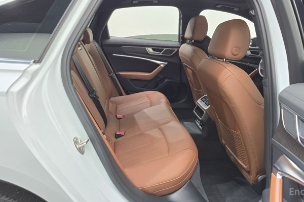 2022 Audi A6 с пробегом 83 276 км