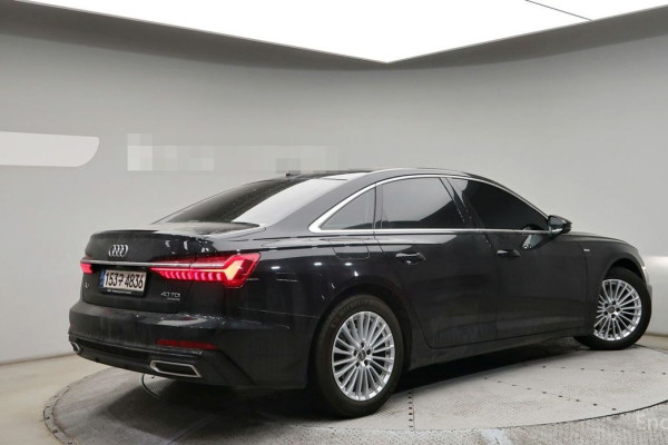 2021 Audi A6 с пробегом 79 746 км