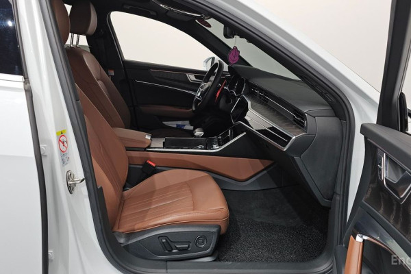 2023 Audi A6 с пробегом 25 702 км