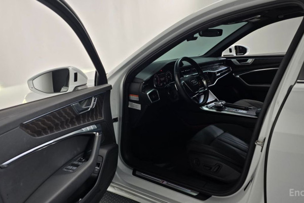 2023 Audi A6 с пробегом 17 398 км