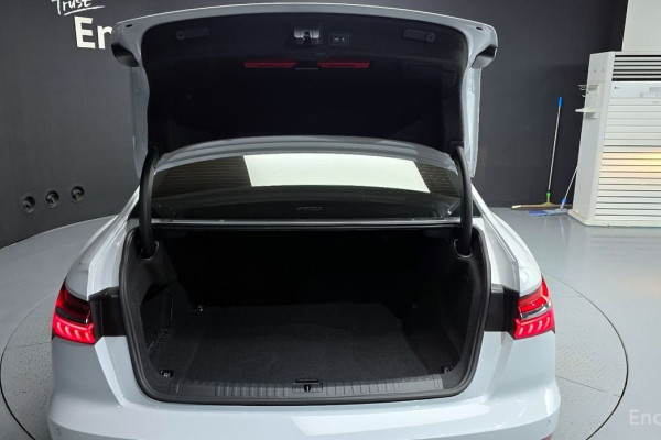 2023 Audi A6 с пробегом 63 783 км