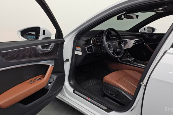 2023 Audi A6 с пробегом 15 702 км