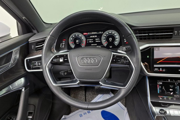 2022 Audi A6 с пробегом 74 809 км