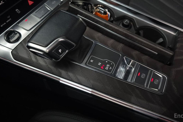 2022 Audi A6 с пробегом 27 939 км