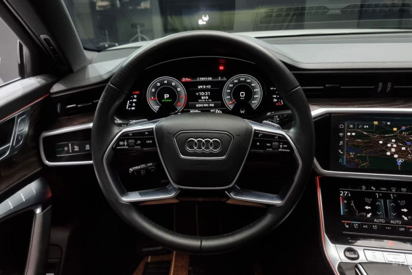 2022 Audi A6 с пробегом 30 346 км