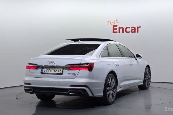 2022 Audi A6 с пробегом 63 301 км