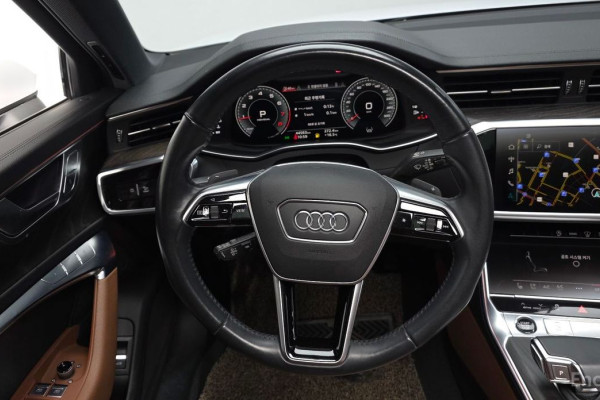 2021 Audi A6 с пробегом 44 563 км