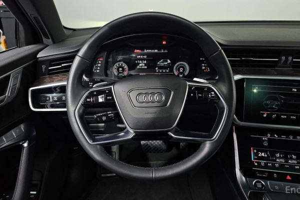 2021 Audi A6 с пробегом 33 828 км