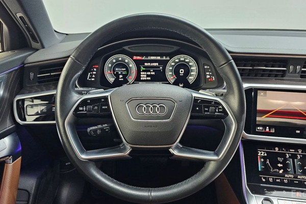2022 Audi A6 с пробегом 63 169 км