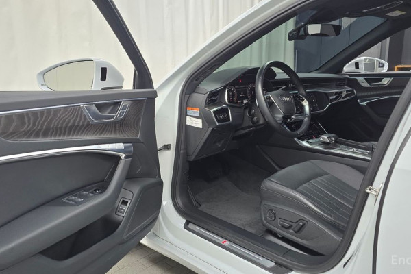 2023 Audi A6 с пробегом 28 220 км