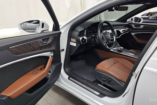 2021 Audi A6 с пробегом 51 992 км