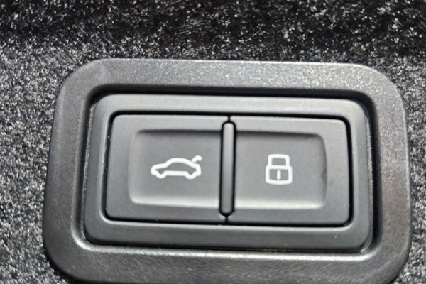 2023 Audi A6 с пробегом 19 765 км