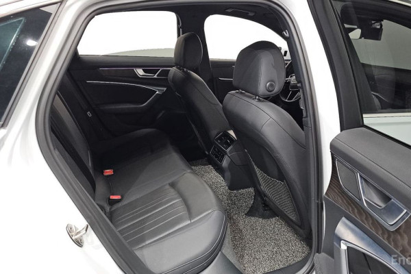 2021 Audi A6 с пробегом 65 855 км