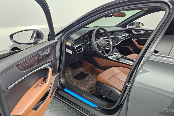 2022 Audi A6 с пробегом 7 418 км