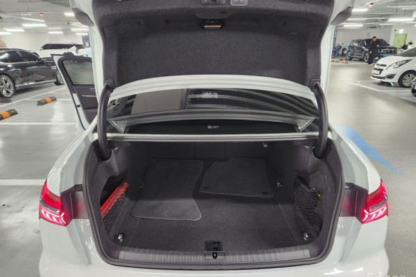 2021 Audi A6 с пробегом 48 587 км