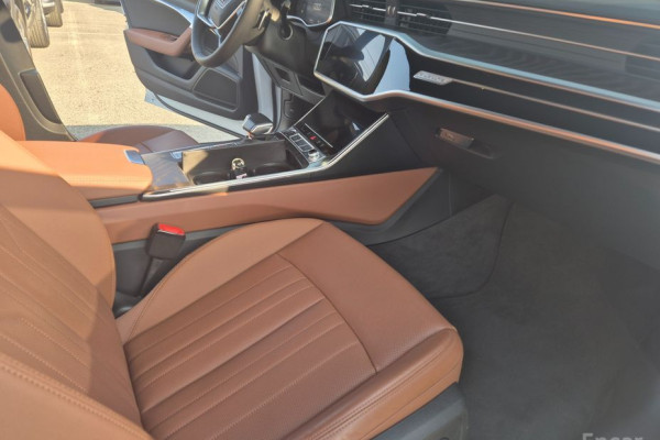 2023 Audi A6 с пробегом 40 645 км